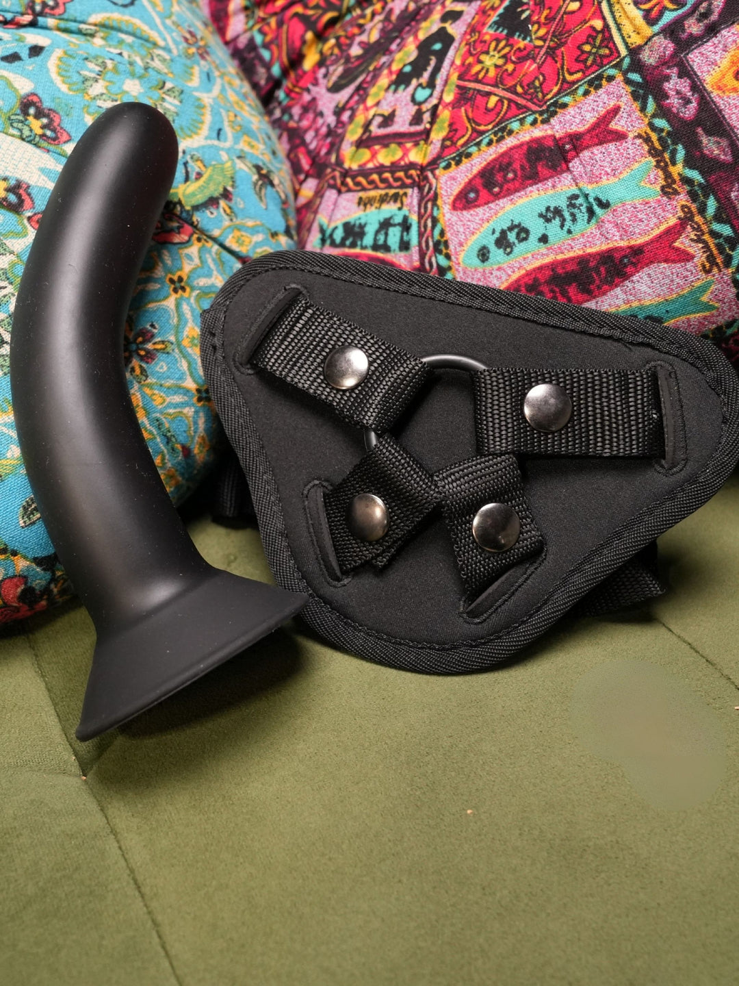 Ainsey Posable Silicone Dil- ready for action